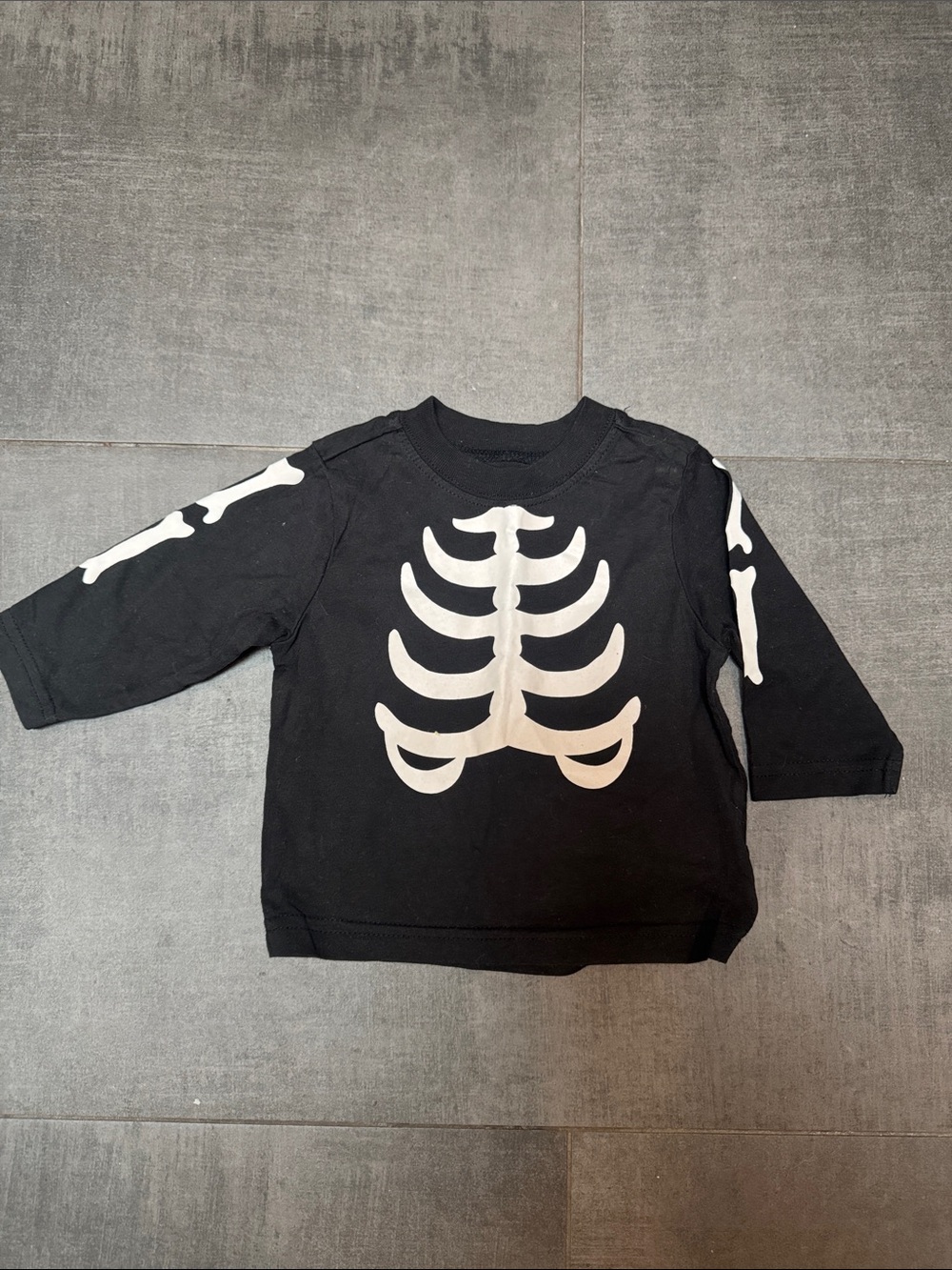 Crazy 8 Black Long-Sleeve Skeleton Ribcage Tee